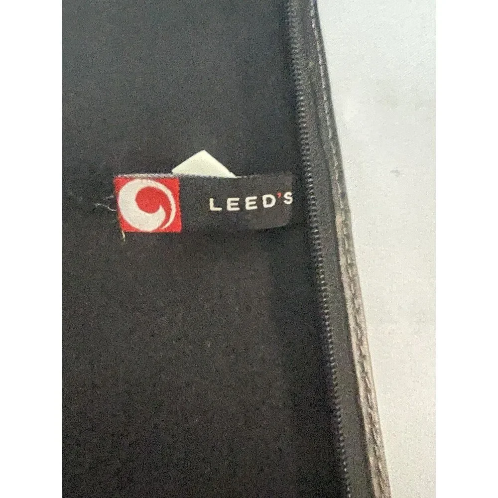 Leed's‎ Tablet Case